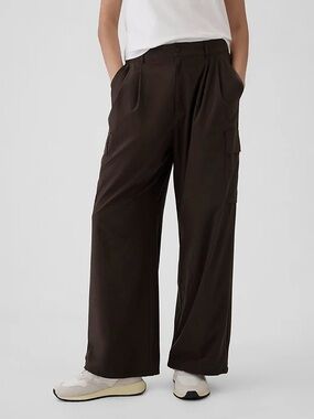 NWT Gap Runaround Joggers Black Pants Size L GapFit